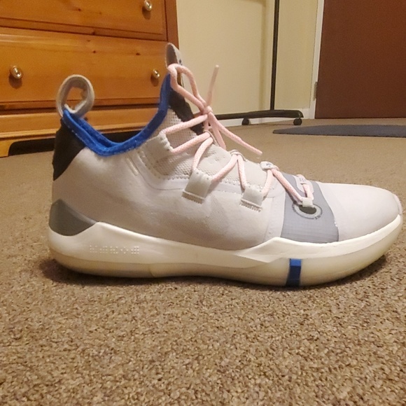 kobe ad 2018 moon particle